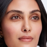 Come funziona il lifting delle sopracciglia con ultrasuoni microfocalizzati Come funziona il lifting delle sopracciglia con ultrasuoni microfocalizzati